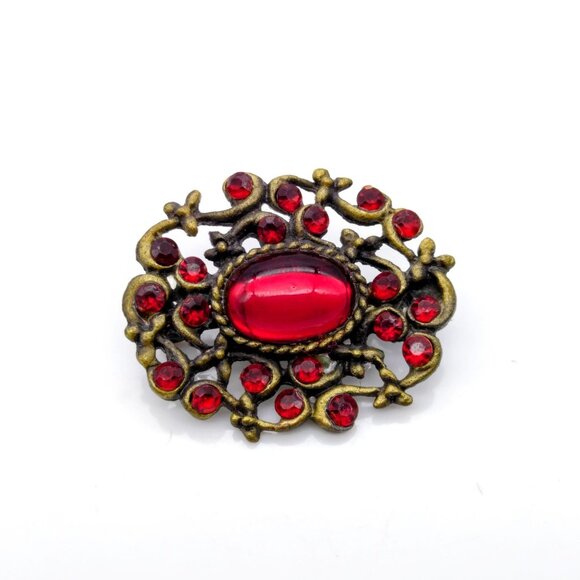 Vintage Ruby Red Sparkle Brooch, Gold Tone and Red Crystals with Oval Lucite - Picture 2 of 3